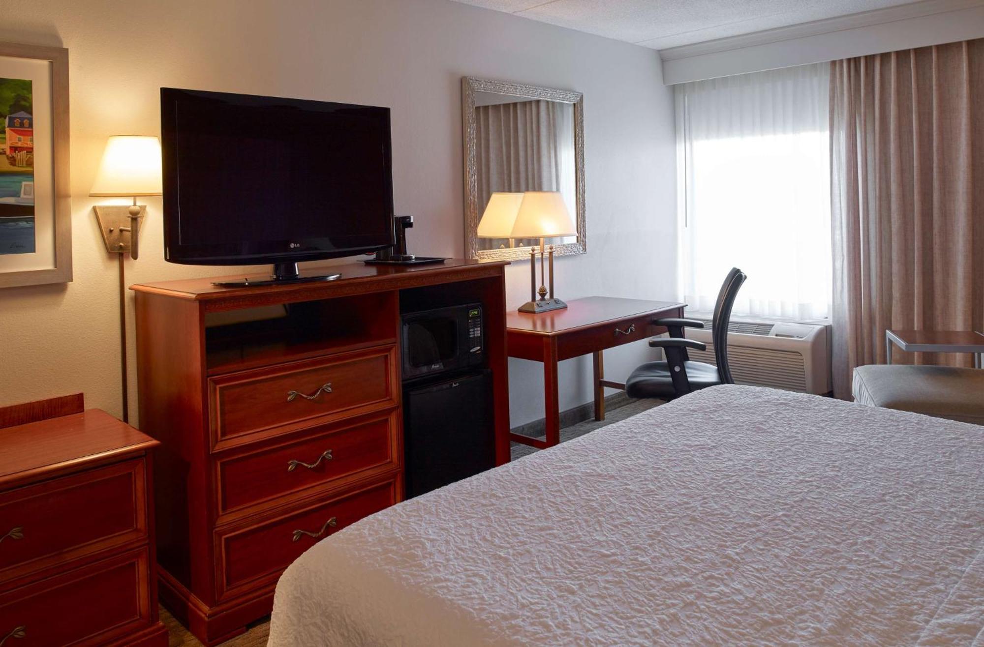 Hampton Inn Portland-Airport South Portland Extérieur photo