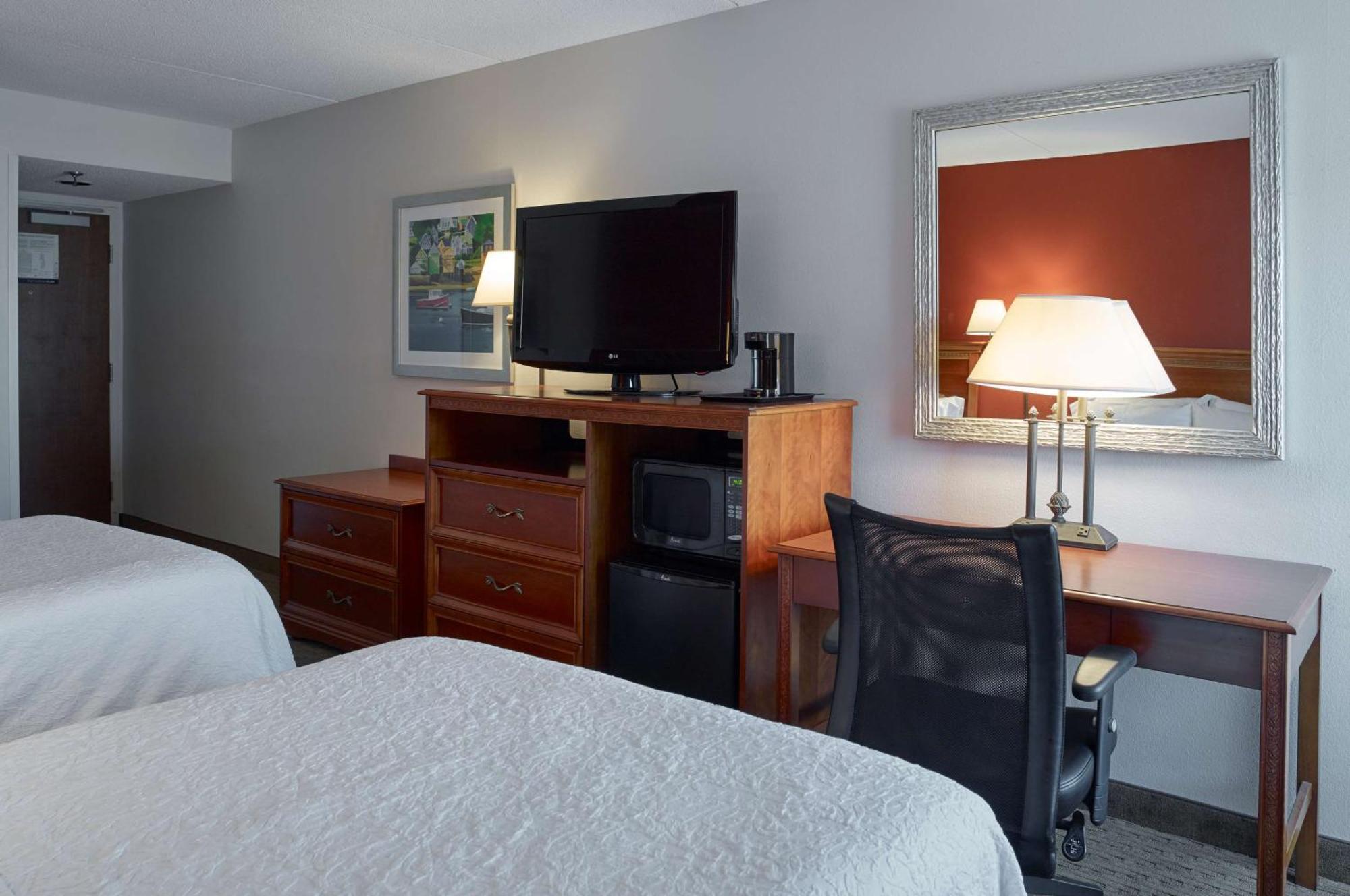 Hampton Inn Portland-Airport South Portland Extérieur photo
